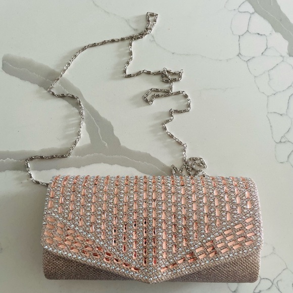Elegant Rose Gold Evening Clutch - Picture 1 of 8